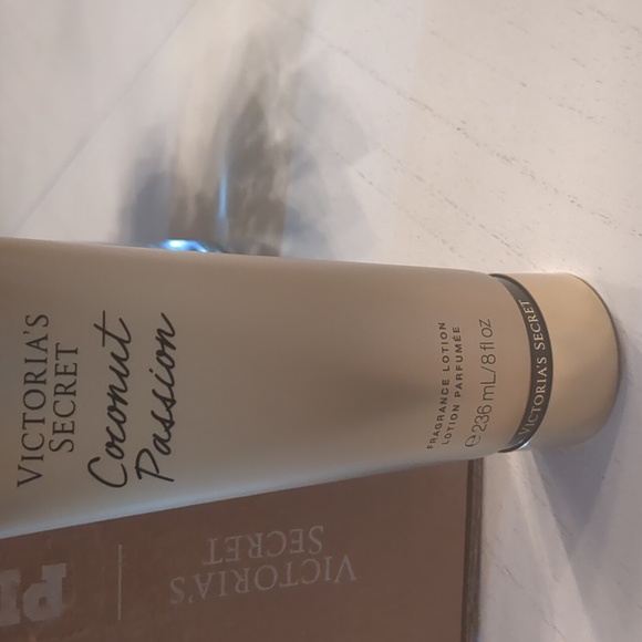 New Victoria Secret Fragrance Lotion Coconut Passion - Picture 2 of 4